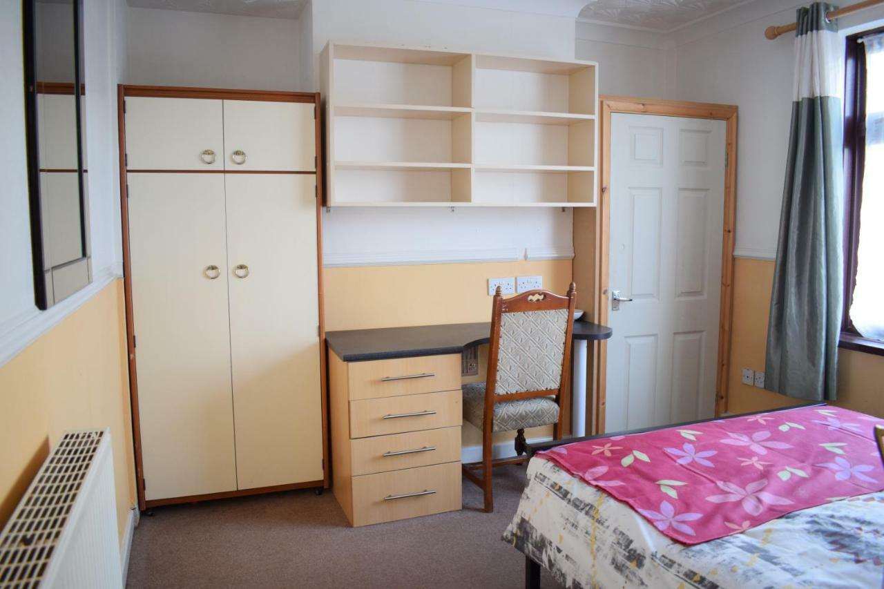 House Stay In Bangor North Wales Ngoại thất bức ảnh